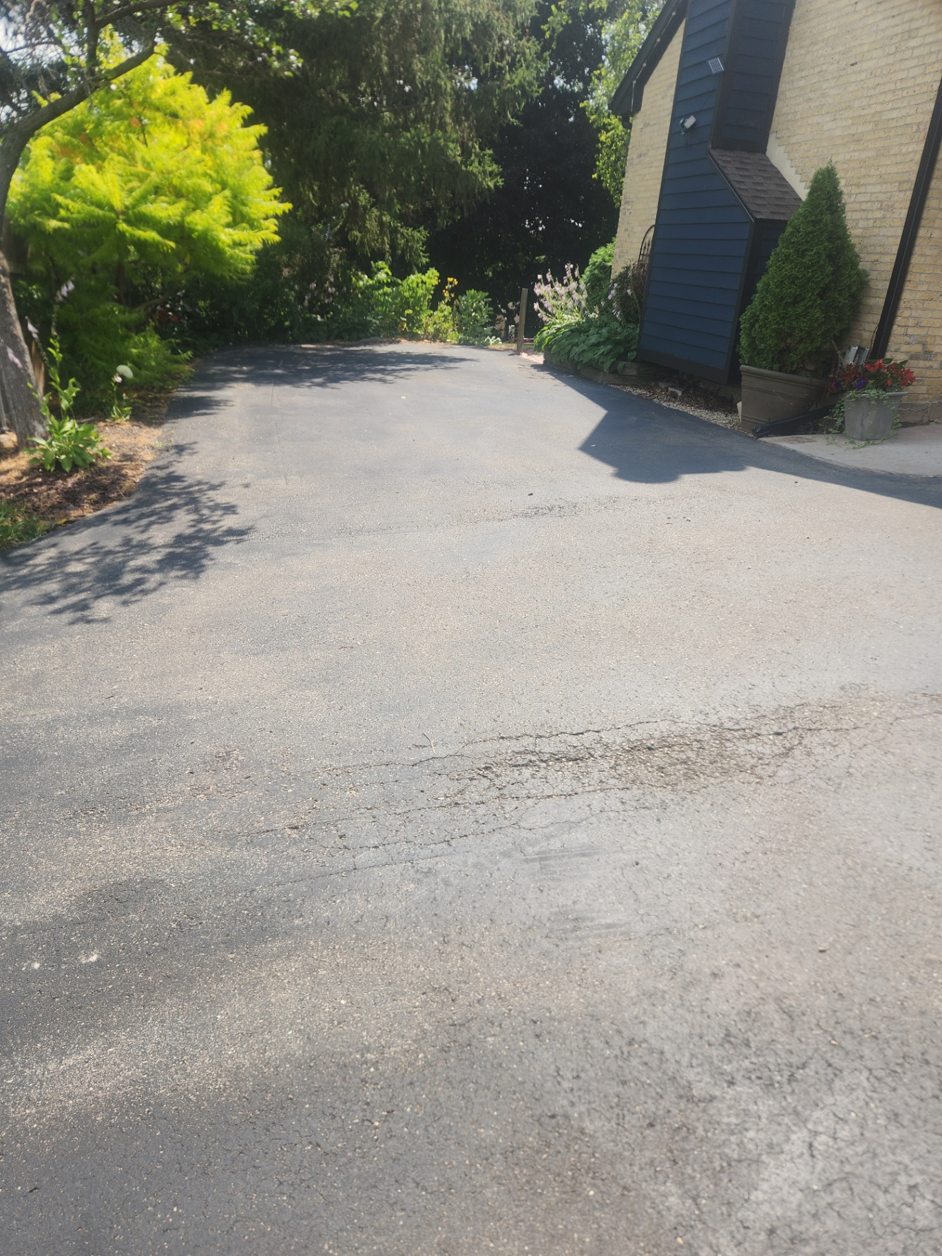 Driveway Sealcoating — before
